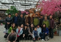 �ݲ�Ա�����ӻ���̽��